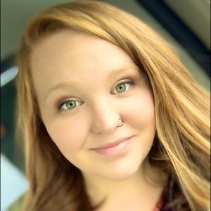 Meet your Posher, Dannielle